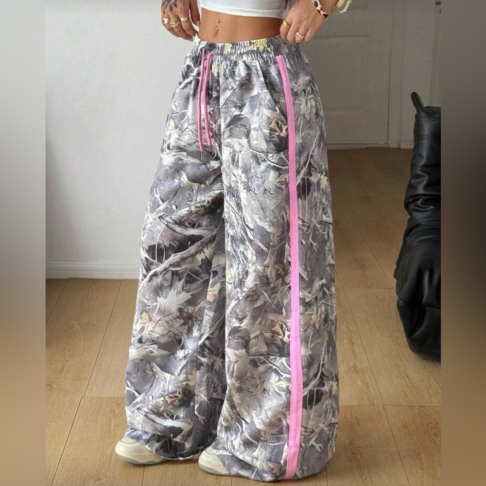 Women's Gray Camouflage Pants with Pink Accents
